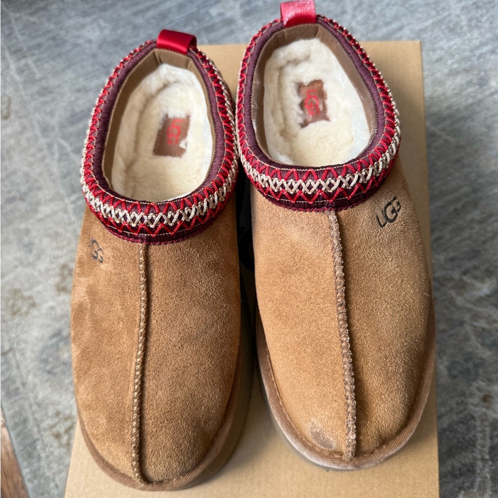 UGG Tazz II Chestnut Size 7 Used